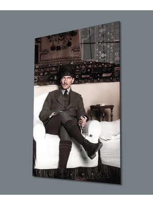 Miyrem  Miyrem Glasses Collection -A1^#  Takım Elbiseli Oturan Atatürk Cam Tablo