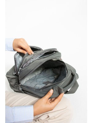 Eftrendi Unisex Suya Dayanıklı Kumaş Laptop Bölmeli 3 Gözlü Koyu Gri Renk Okul Seyahat Sırt Çantası