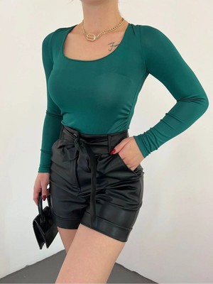 Fav Style Kadın Kare Yaka Uzun Kollu Yanları Büzgü Detaylı Crop Bluz