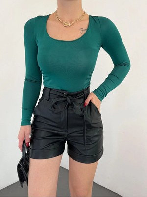 Fav Style Kadın Kare Yaka Uzun Kollu Yanları Büzgü Detaylı Crop Bluz