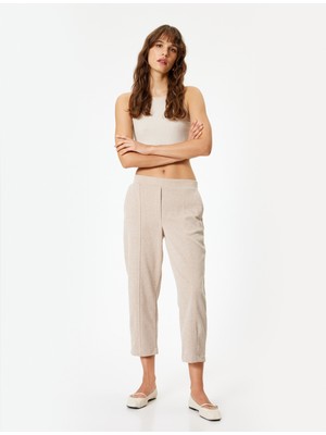 Koton Kısa Paça Havuç Kesim Pantolon Cepli Nervürlü Dokulu Standart Bel