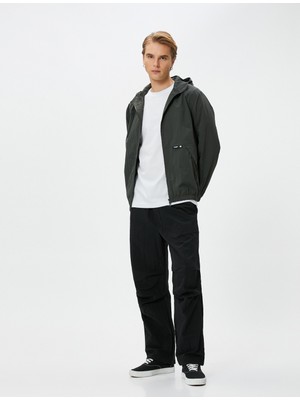 Koton Mevsimlik Ceket Kapşonlu Fermuarlı Cep Detaylı Etiket Baskılı