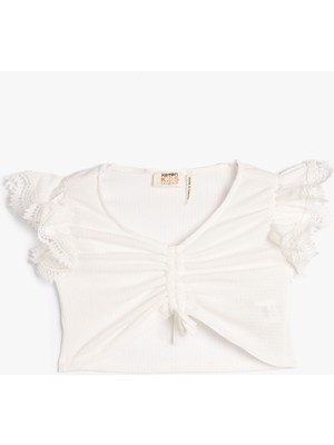 Koton Crop Bluz Önü Büzgülü Kolsuz Fırfır ve Dantel Detaylı