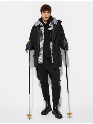 Koton Kar Montu Kapşonlu Etiket Detaylı Fermuarlı Çift Cepli