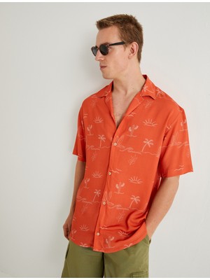 Koton Hawaii Gömlek Kısa Kollu Desenli Düğmeli Yaka Detaylı Viskon