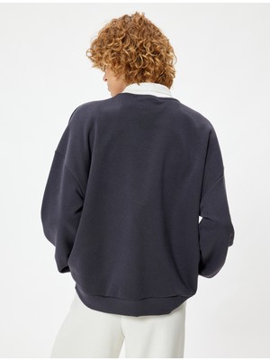 Koton Oversize Polo Yaka Sweatshirt Kolej Temalı Baskılı Şardonlu