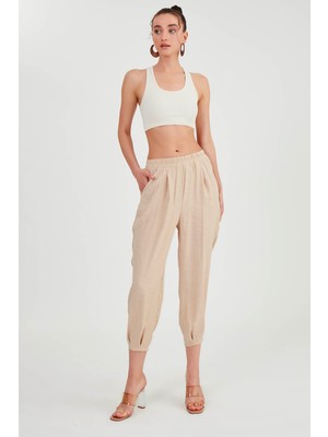 Vitrin Pileli Arkası Kapak Cepli Havuç Pantolon