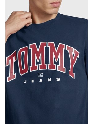 Tommy Jeans % 100 Pamuklu Bisiklet Yaka T Shirt Erkek T Shirt DM0DM18537 C1G