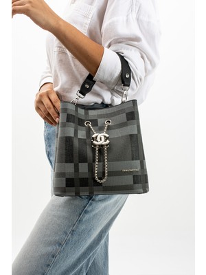 Kadınomuzçantası  9004 Ekose