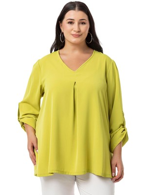 Disentis Modest Büyük Beden V Yaka Önü Plikaşeli Katlamalı Kollu Fıstık Yeşili Bluz