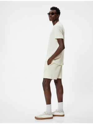 Koton Bermuda Şort Beli Bağcıklı Cep Detaylı Pamuklu