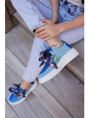 Follini Kadın Mavi Hakiki Deri Kurdele Detaylı Sneaker