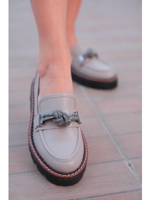 Follini Kadın Taba Loafer Aksesuar Detaylı