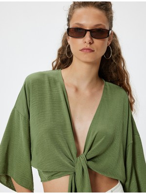 Koton Crop Üst V Yaka Bağlama Detaylı Oversize Kimono Kol