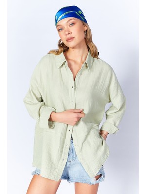 Edition Kadın Oversize Çağla Renkli Uzun Kol Düz Basic Gömlek Günlük Stil Parçalı Kalıp