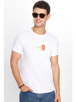 Tudors Erkek Slim Fit Dar Kesim %100 Pamuk Yumuşak Dokulu Baskılı Beyaz Bisiklet Yaka Tişört