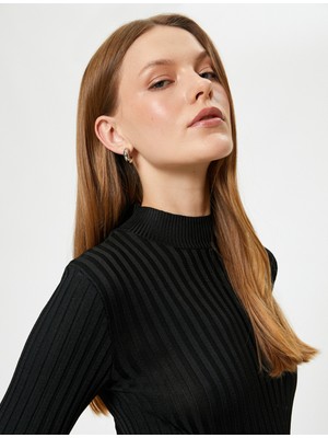 Koton Dik Yaka Triko Kazak Uzun Kollu Slim Fit