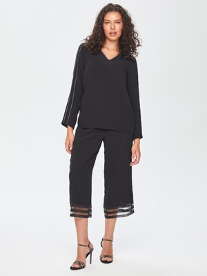 Faik Sönmez Taş ve Boncuk Şerit Detaylı V Yaka Bluz 69140