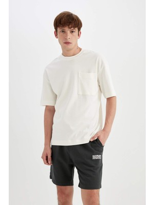 DeFacto Marvel Logo Only Regular Fit Düz Paça Şort C5866AX24HS
