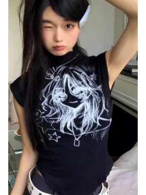 Köstebek Siyah Anime Girl Kolsuz Crop T-Shirt