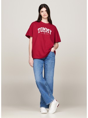 Tommy Jeans Yuvarlak Yaka Baskılı Kırmızı Kadın T-Shirt Tjw Ovs Varsıty 1 Tee Ext