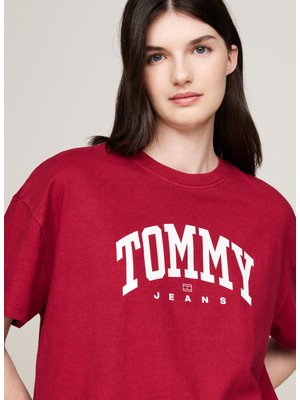 Tommy Jeans Yuvarlak Yaka Baskılı Kırmızı Kadın T-Shirt Tjw Ovs Varsıty 1 Tee Ext