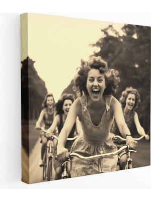 Painted Anarchy Nostalji Vintage Siyah Beyaz Kanvas Tablo - Bisiklete Binen Arkadaş Grubu - Nostalji, Nostalji, Siyah Beyaz, Vintage, 30X30