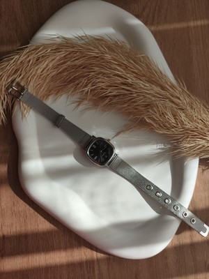 Quartz Kadın Kol Saati Hasır Model Kare Retro Minimal Takvimli Içi Siyah Model
