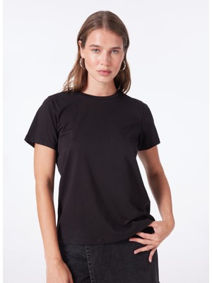 People By Fabrika Bisiklet Yaka Düz Siyah Kadın T-Shirt SPBF4SL-TST5563