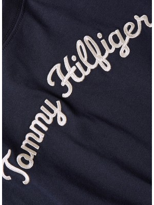 Tommy Hilfiger Yuvarlak Yaka Nakışlı Lacivert Kadın T-Shirt Reg Scrıpt C-Nk Ss