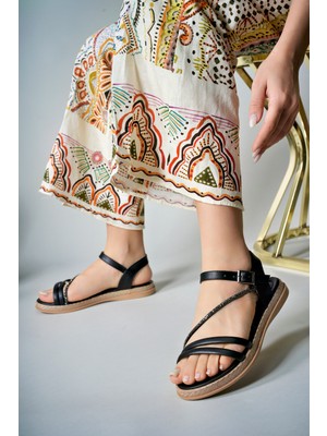 Riccon Kadın Sandalet Açık Tasarım ve Dolgulu Taban ile Konforlu Kullanım 0012073