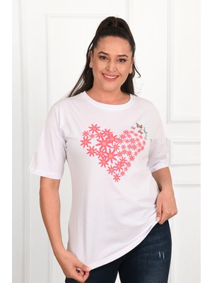 Koza Kadın Büyük Beden Kalp Şeklinde Papatya Baskılı T-Shirt 1575-23