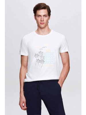 Twn Slim Fit Beyaz Nakışlı T-Shirt