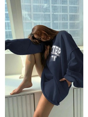 Trendseninle Kadın Lacivert You Matter University Baskılı Oversize Sweatshirt