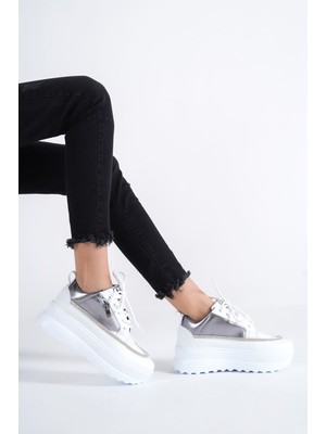 Shemard Beyaz Gri Taşlı Fermuarlı Kadın Spor Ayakkabı