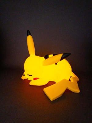 Meg Art 3D Uyuyan Pikachu Figürü Dekoratif Lamba Masaüstü Aydınlatma Taşınabilir Lambası