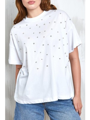 Minaaise Beyaz Taş Işlemeli Oversize T-Shirt 27335