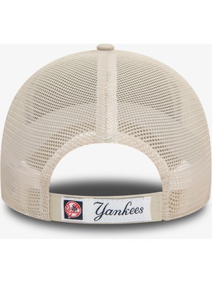 New Era New York Yankees Team Outline 9forty.-