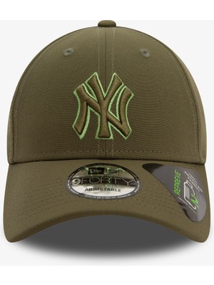 New Era New York Yankees Team Outline 9forty.-