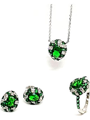 Pırlanta ışıltısında yeşil zirkon taşlı gümüş takı seti