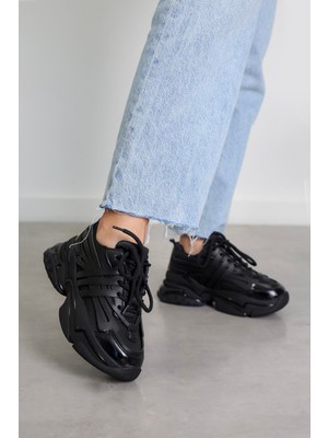 Stil Durağı K151 MODEL 5 CM TABANLI YENİ SEZON SPOR AYAKKABI SIYAH