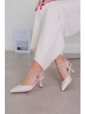 Stil Durağı NİMO MODEL 5 CM TOPUKLU TAŞ DETAYLI SİHİRLİ TOPUK AYAKKABI SEDEF