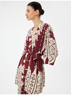 Koton x Melis Ağazat - Viskon Uzun Kimono Geniş Kollu Kuşak Detaylı Floral Etnik Desenli