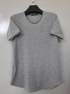 Tarz Cool Erkek Koyu Gri Oval Etek Geniş Yaka %100 Pamuk Kısa Kollu Tişört