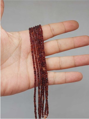 Yaşam Tohumu Bileklik Boy Lal (Granat) (Garnet) Taşı Küp Şekilli Dizi 2mm Yarım Dizi (17CM Uzunluğundadır)
