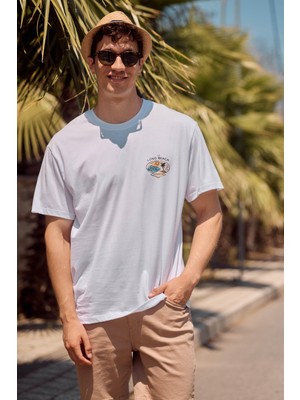 Vena Erkek Beach Beyaz Baskılı Bisiklet Yaka Regular Fit Tişört