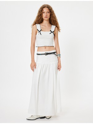 Koton Fiyonklu Crop Üst Kalın Askılı Bürümcük Kare Yaka Slim Fit