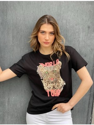 Burce Butik Siyah Leopar Motifli Bisiklet Yaka Kısa Kollu Tshirt