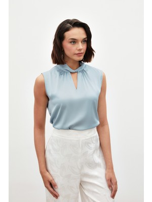 Sateen Yaka Detaylı Saten Bluz - Bebe Mavi