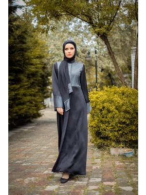 Harika Wear Gri ve Siyah Renklerden Ipekli Abaya Takımı